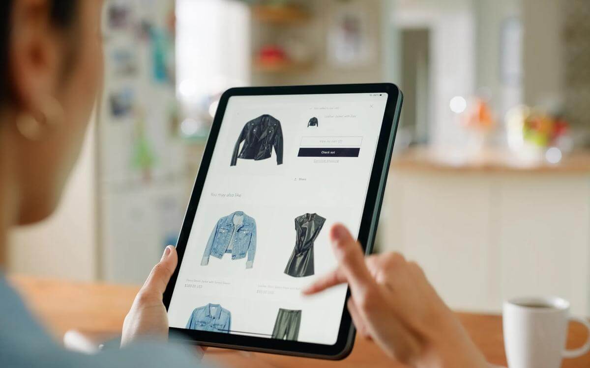 Digital trendsetters: The rise of AI influencers in fashion and beauty